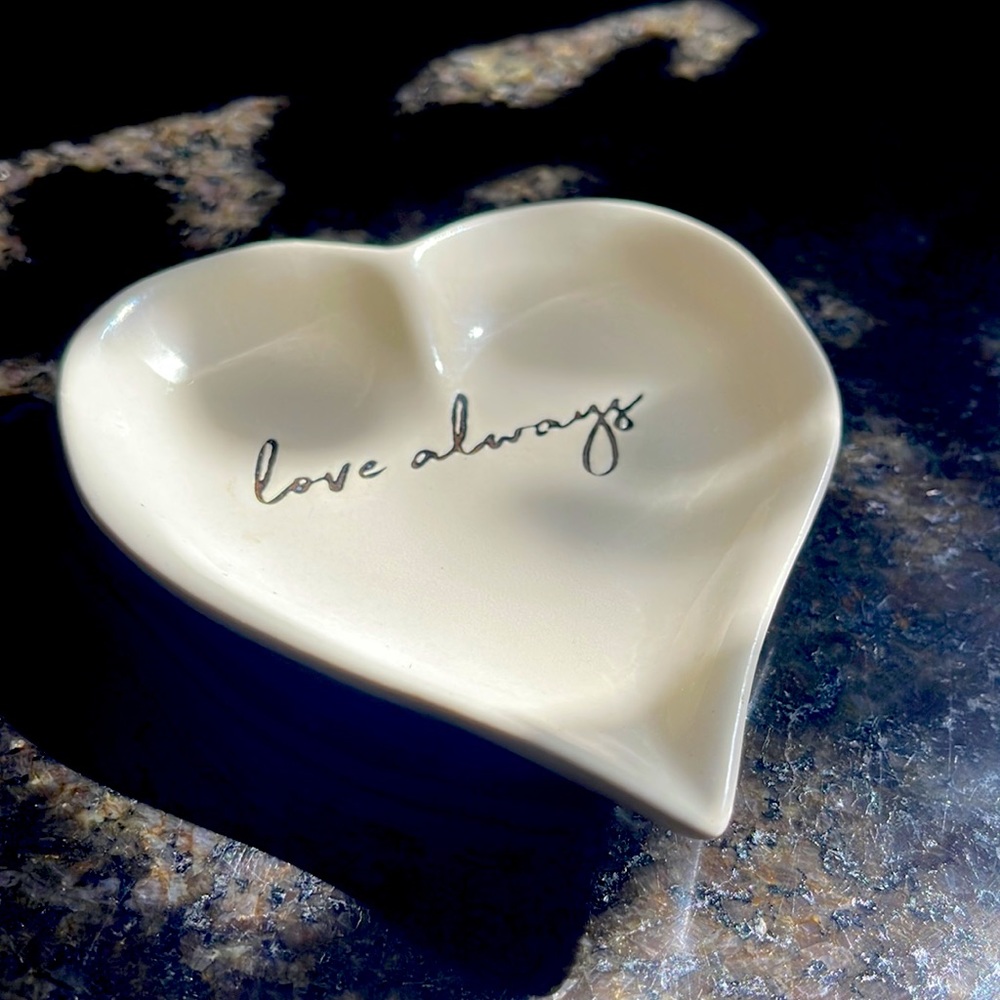 Tag “Love Always” Ceramic Heart Shape Trinket Dish - Picture 12 of 16